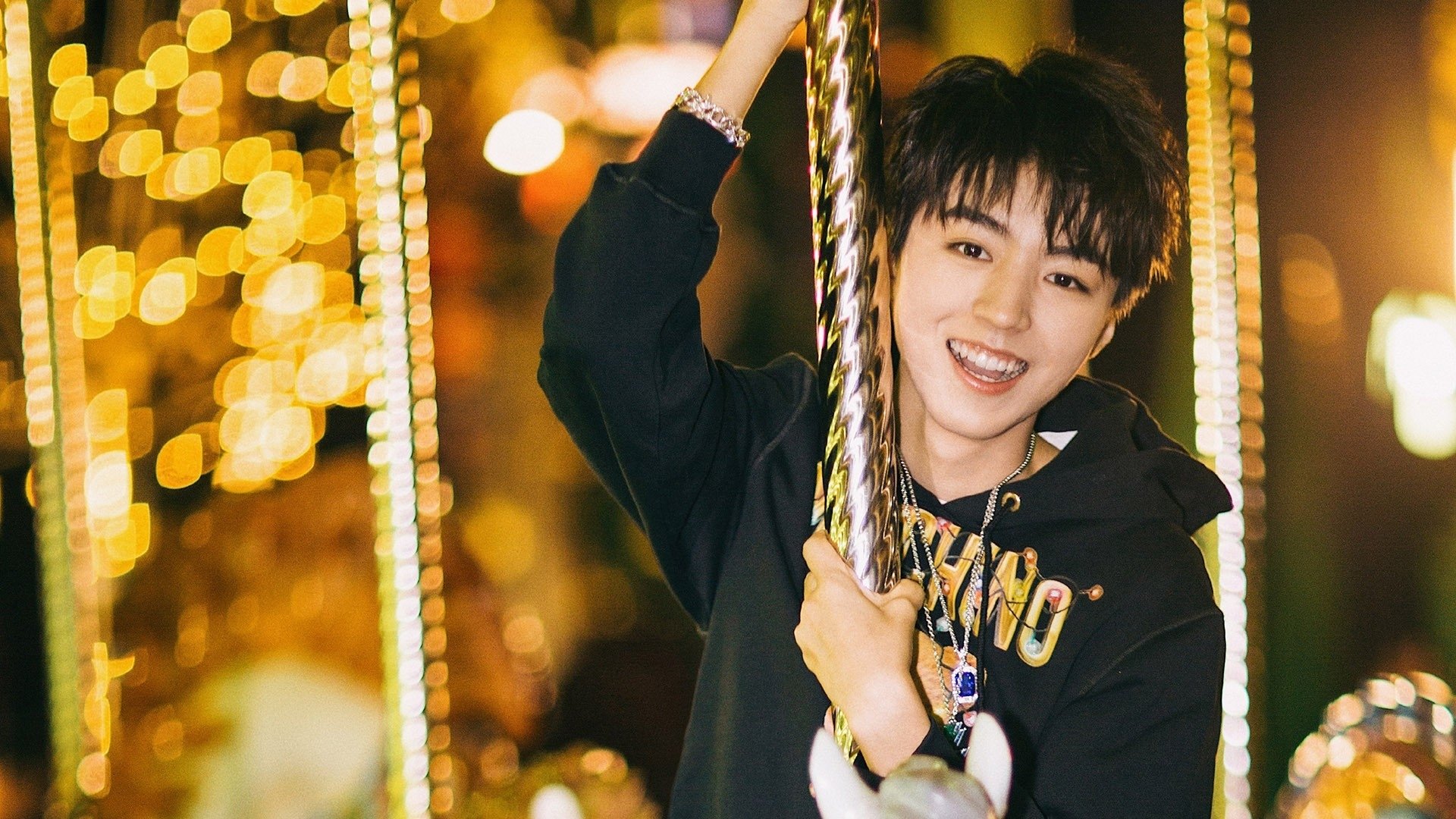 中国羽毛球队集体亮相奥运装备发布会，中国羽毛球队出征奥运名单