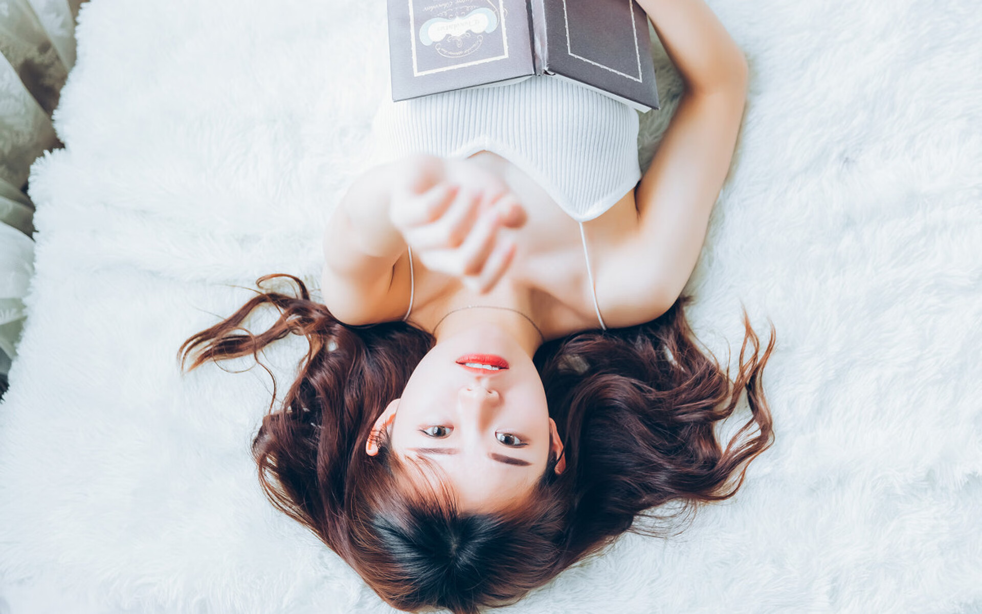 爱游戏-波兰仰泳选手技术细腻，波兰游泳队员刚到东京就要回国